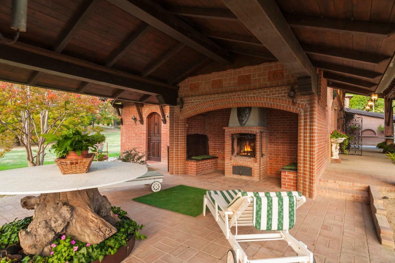 Aparthotel Podere Sant'Angelo Vernasca Exterior foto