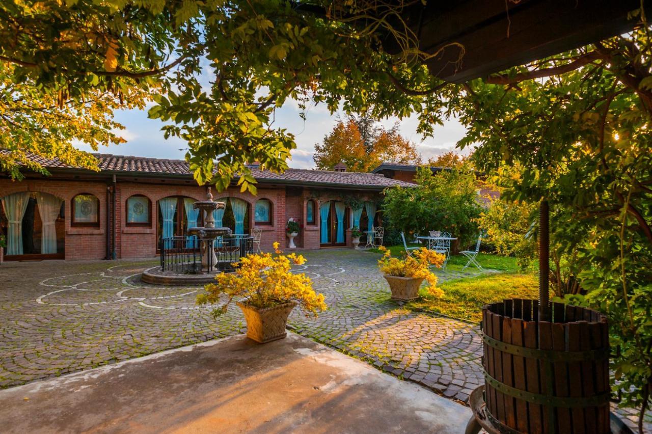 Aparthotel Podere Sant'Angelo Vernasca Exterior foto