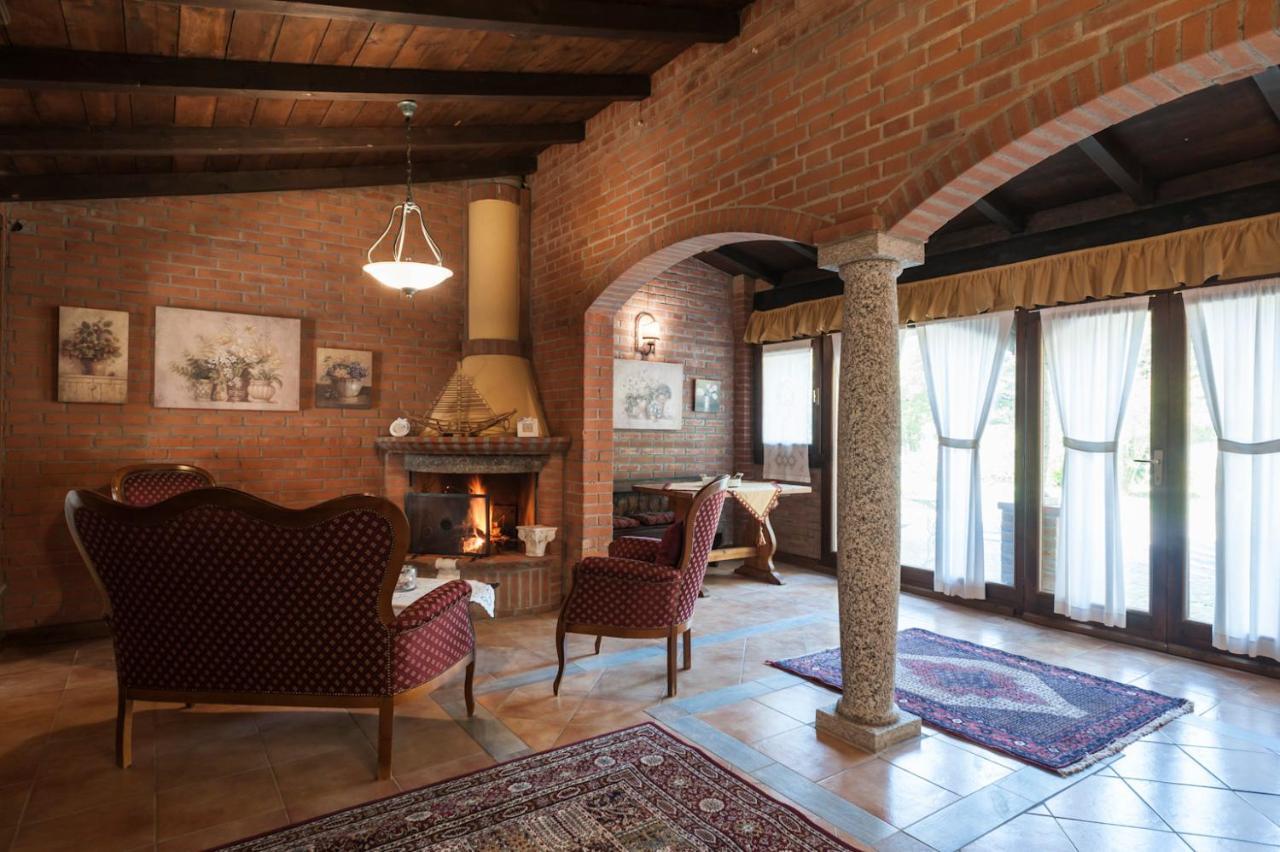 Aparthotel Podere Sant'Angelo Vernasca Exterior foto